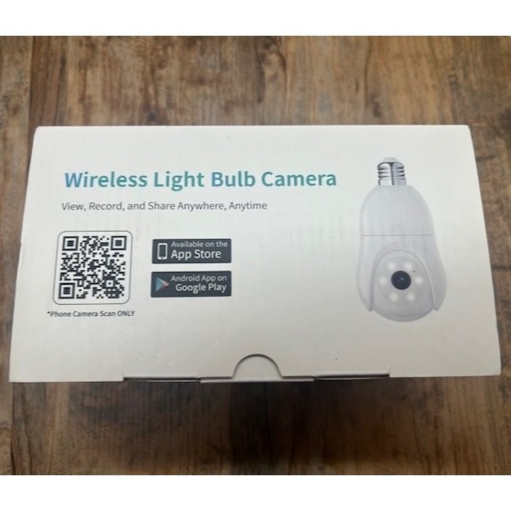 Wireless Light Bulb Security Camera 2.4GHz 360 Motion Tracking 2K Waterproof NIB